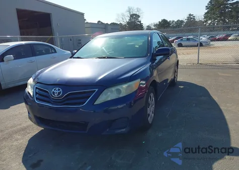 2011 Toyota Camry z USA, uszkodzony, nr VIN 4T1BF3EKXBU651517